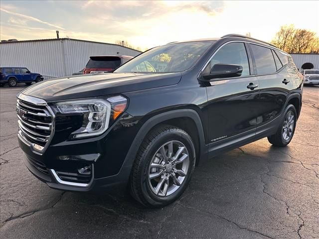 Certified 2022 GMC Terrain SLT image 5
