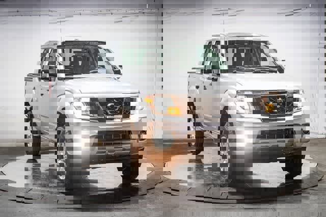 Used 2017 Nissan Frontier SV w/ SV Value Truck Package image 5