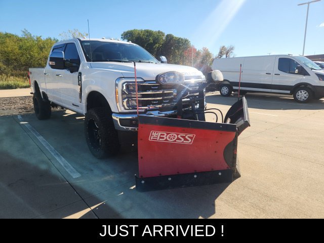 Used 2023 Ford F350 Lariat w/ Lariat Ultimate Package AWD/4WD image 2