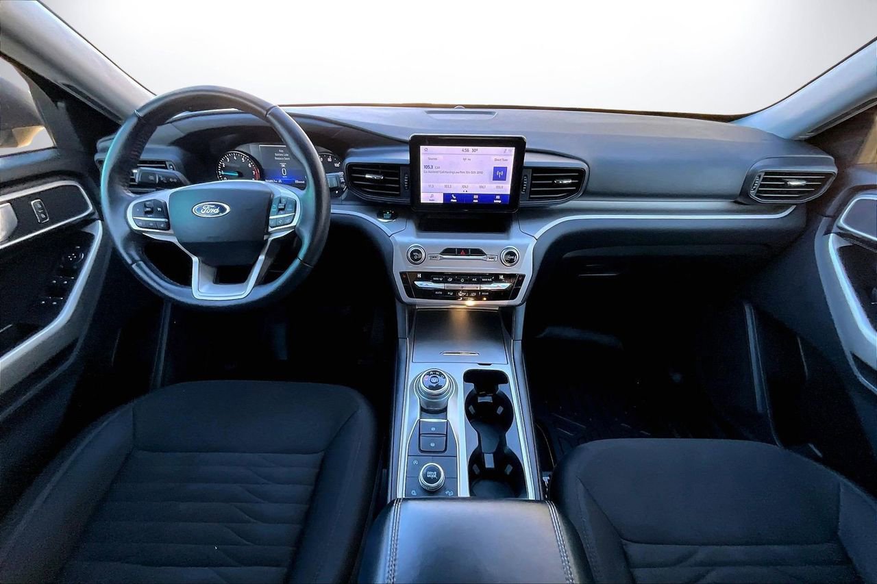 Used 2021 Ford Explorer XLT w/ Class III Trailer Tow Package image 14