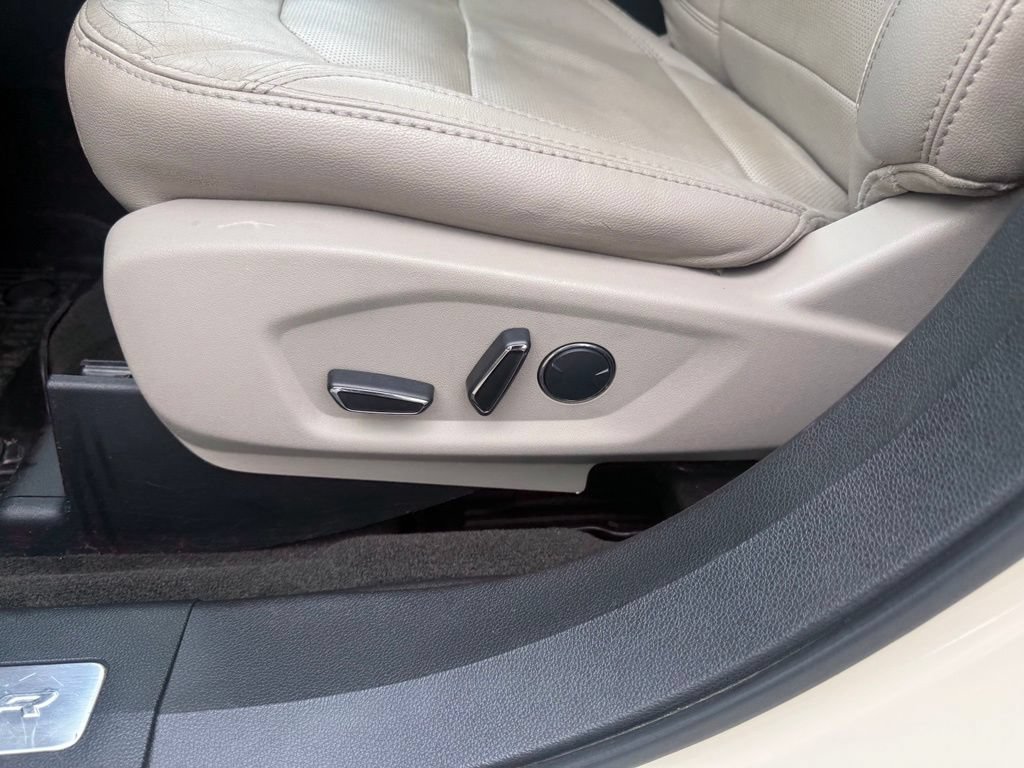 Used 2018 Ford Explorer Limited w/ Ford Safe & Smart Package AWD/4WD image 18