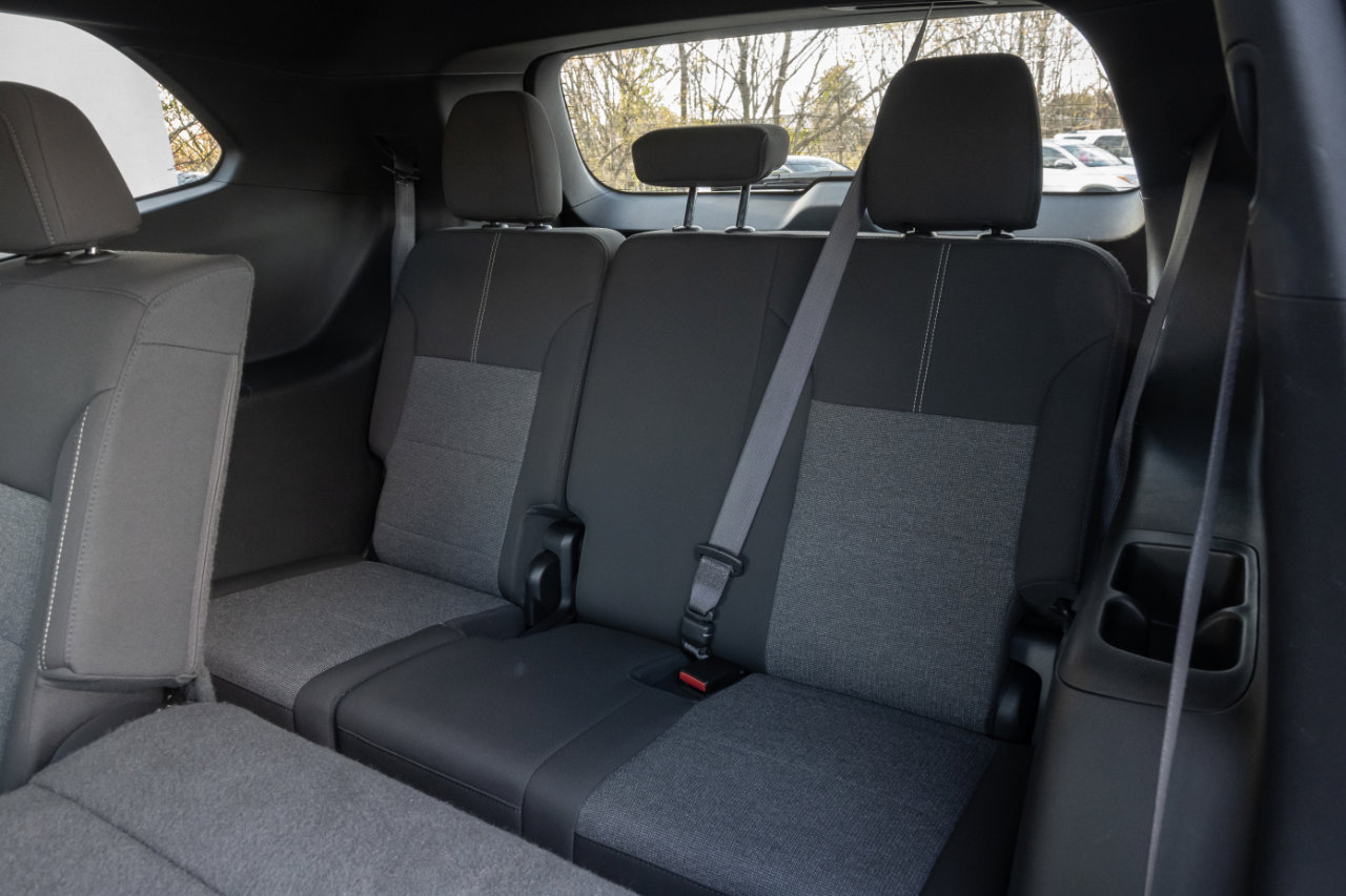 Used 2025 GMC Acadia Elevation image 24