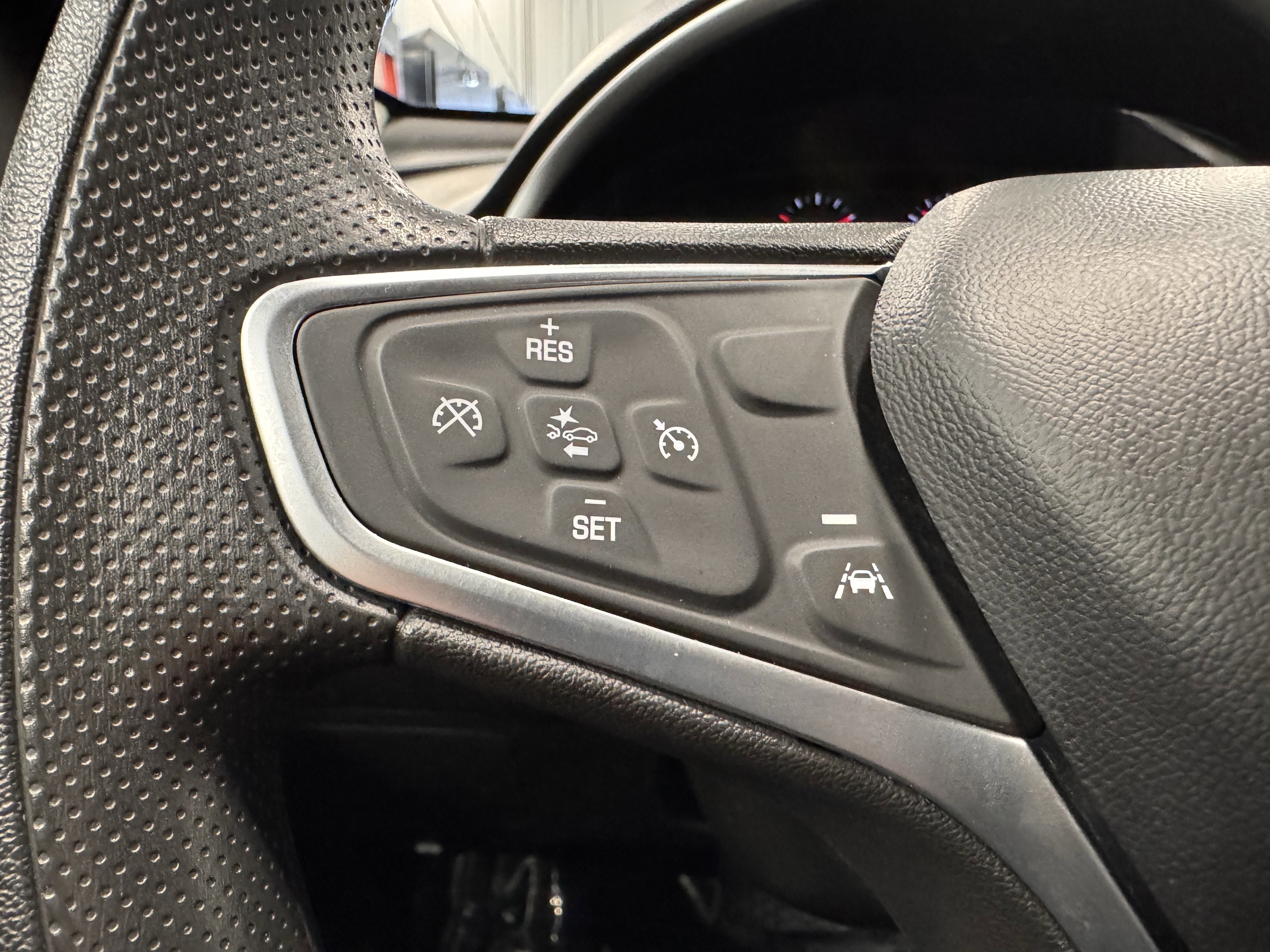 Used 2023 Chevrolet Malibu LT image 13