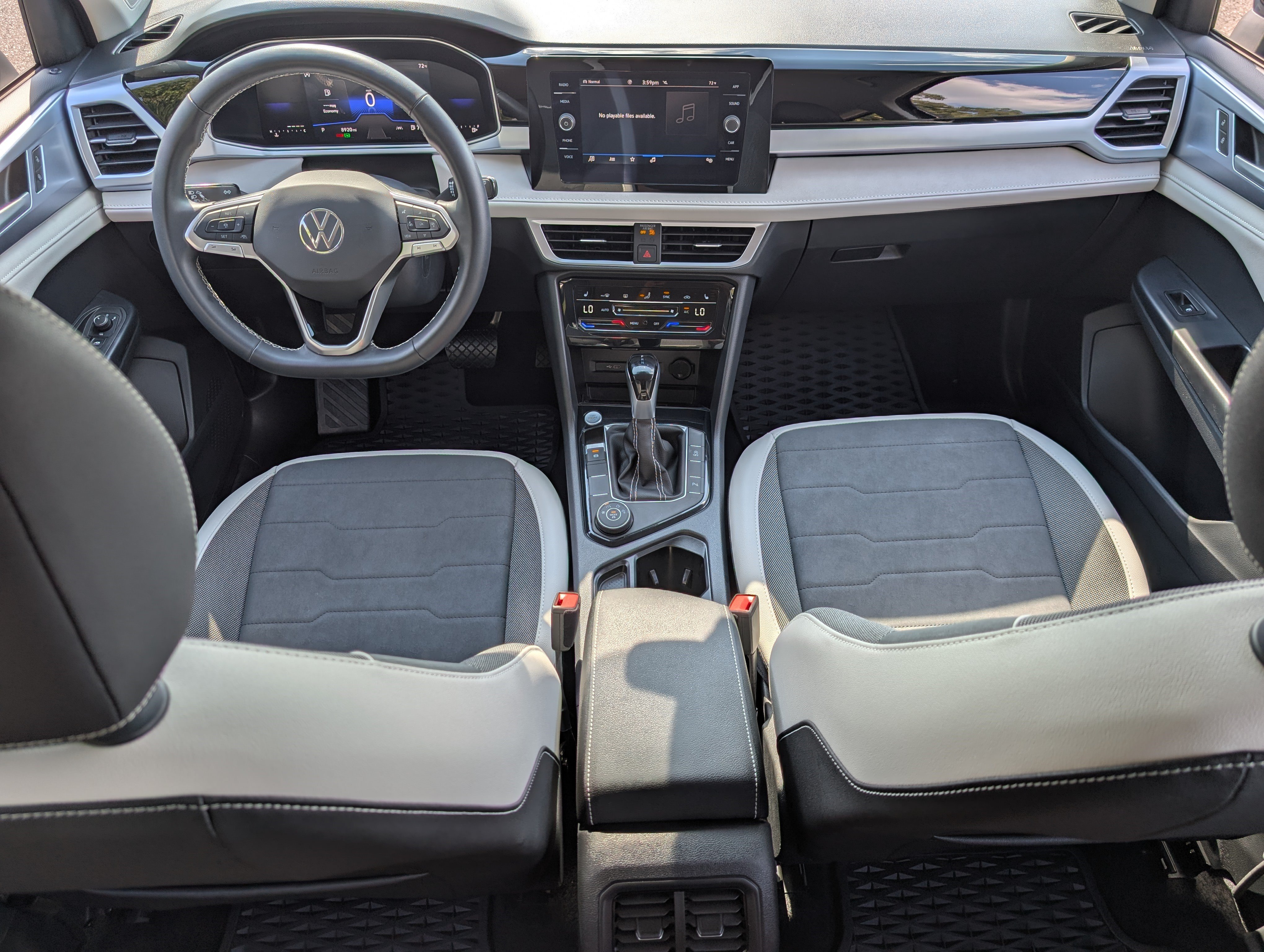 Used 2025 Volkswagen Taos SE AWD/4WD image 22