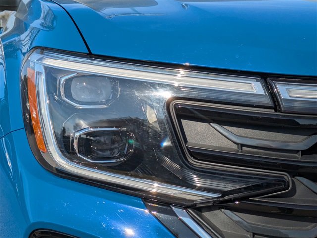 Certified 2025 Volkswagen Atlas Cross Sport SEL image 10