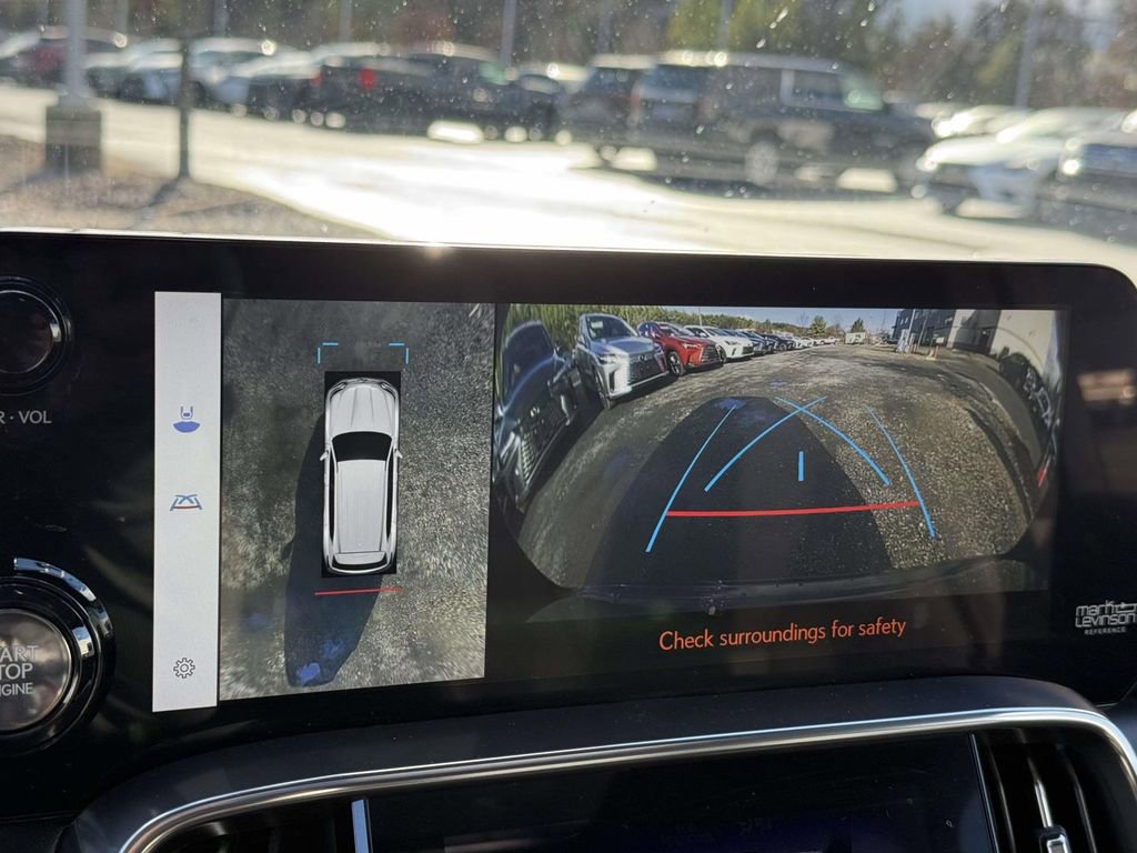 Used 2023 Lexus LX 600 4WD w/ Appearance Package image 12