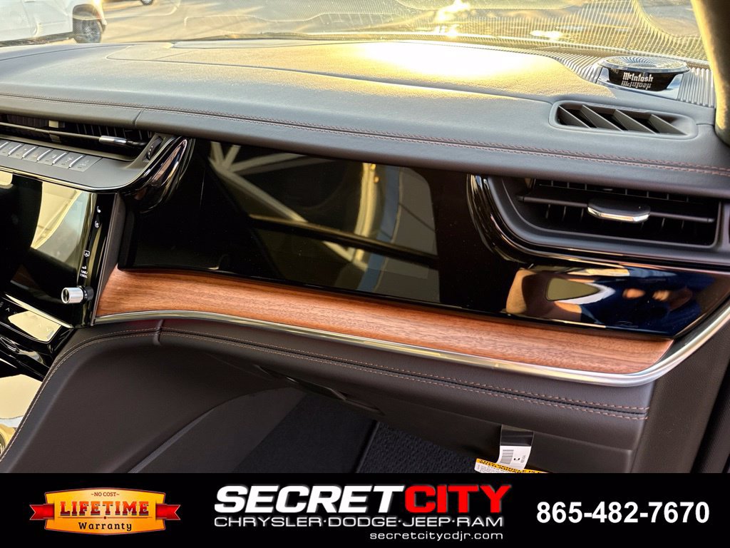 New 2027 Jeep Grand Cherokee L Summit AWD/4WD image 17
