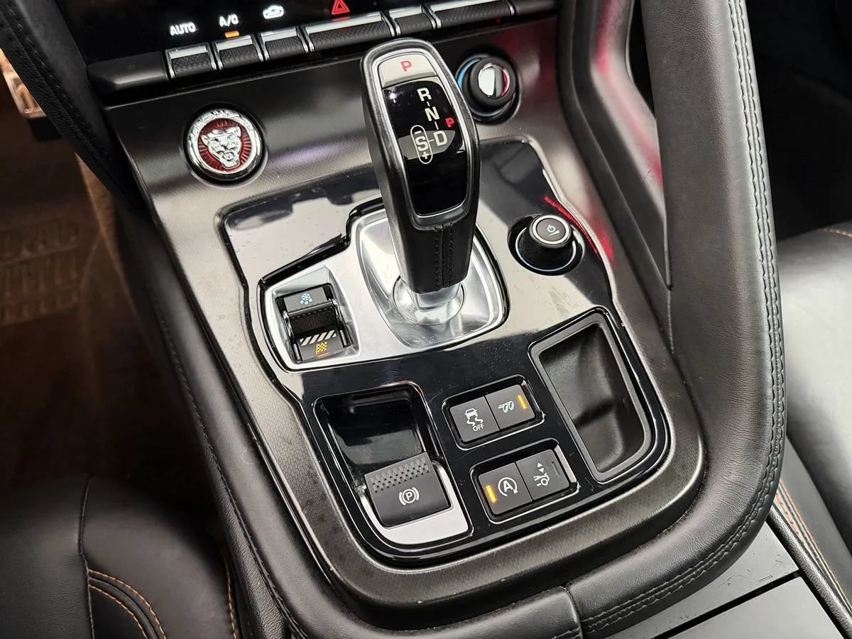 Used 2016 Jaguar F-TYPE S RWD image 26