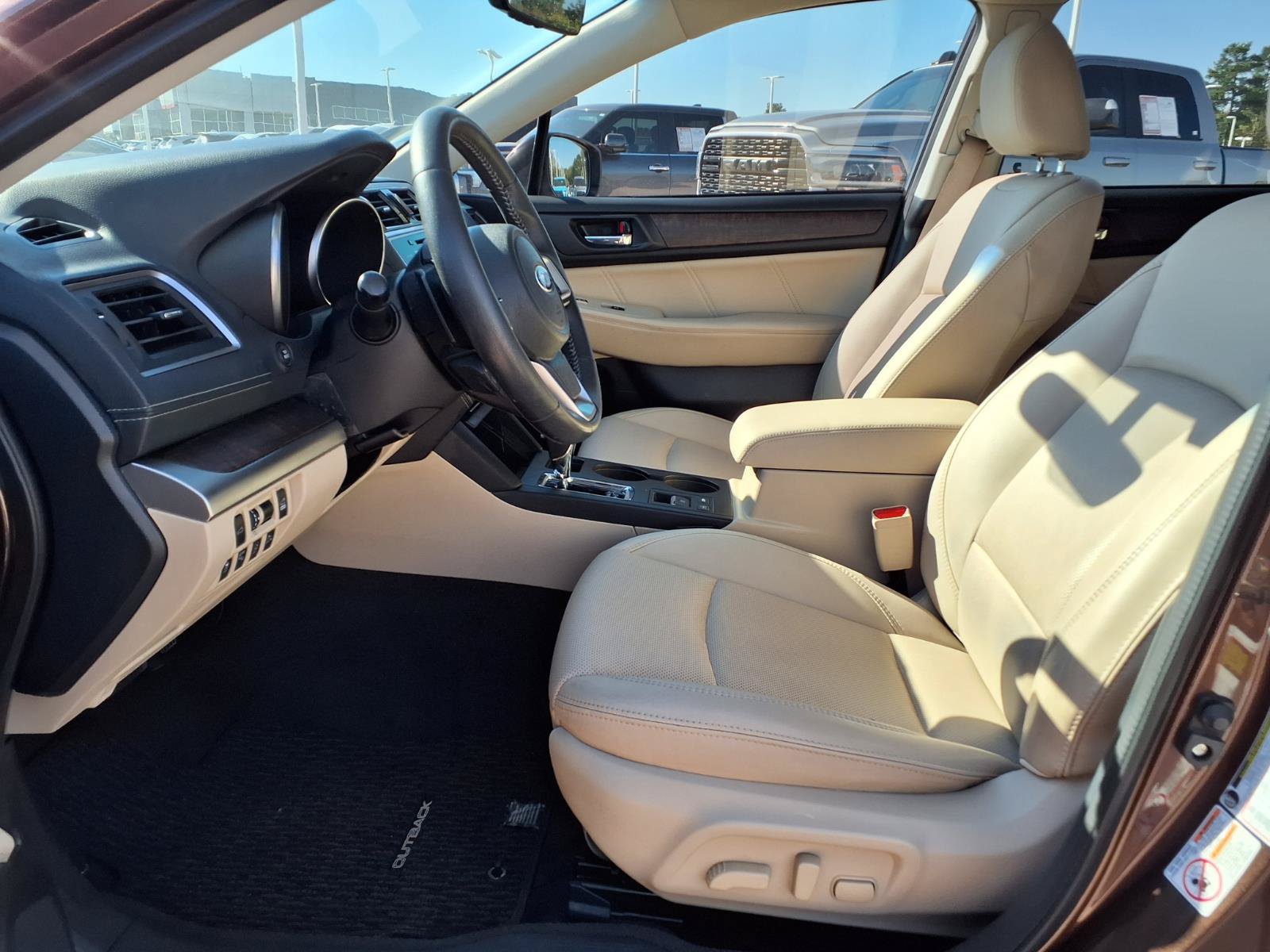 Used 2019 Subaru Outback 2.5i Limited AWD/4WD image 17