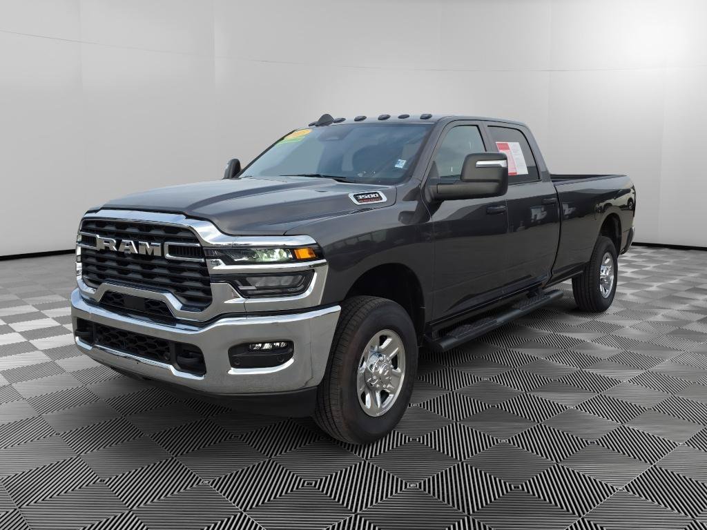 Used 2025 RAM 3500 Tradesman AWD/4WD image 2