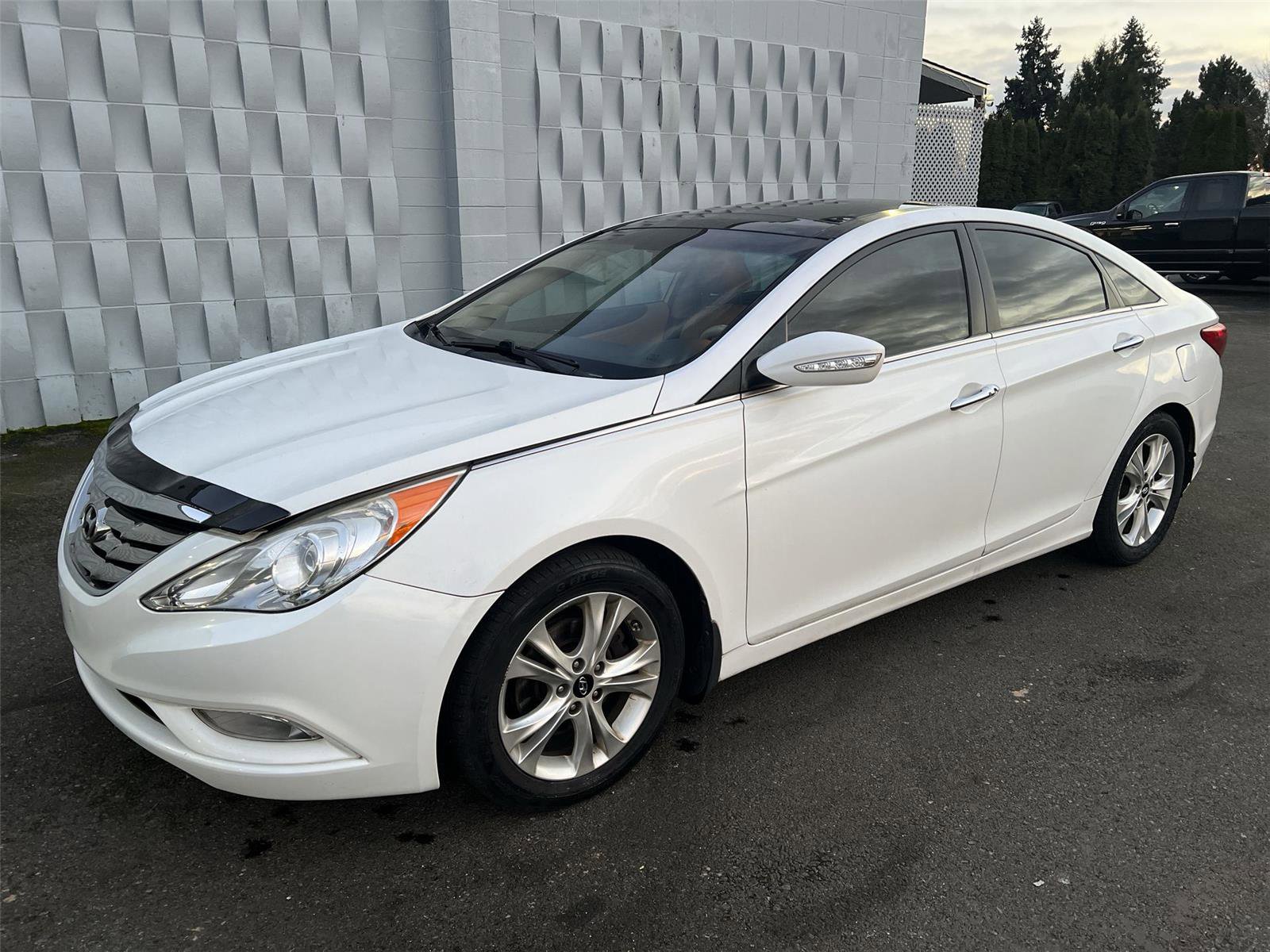 Used 2012 Hyundai Sonata Limited w/ Navigation Pkg