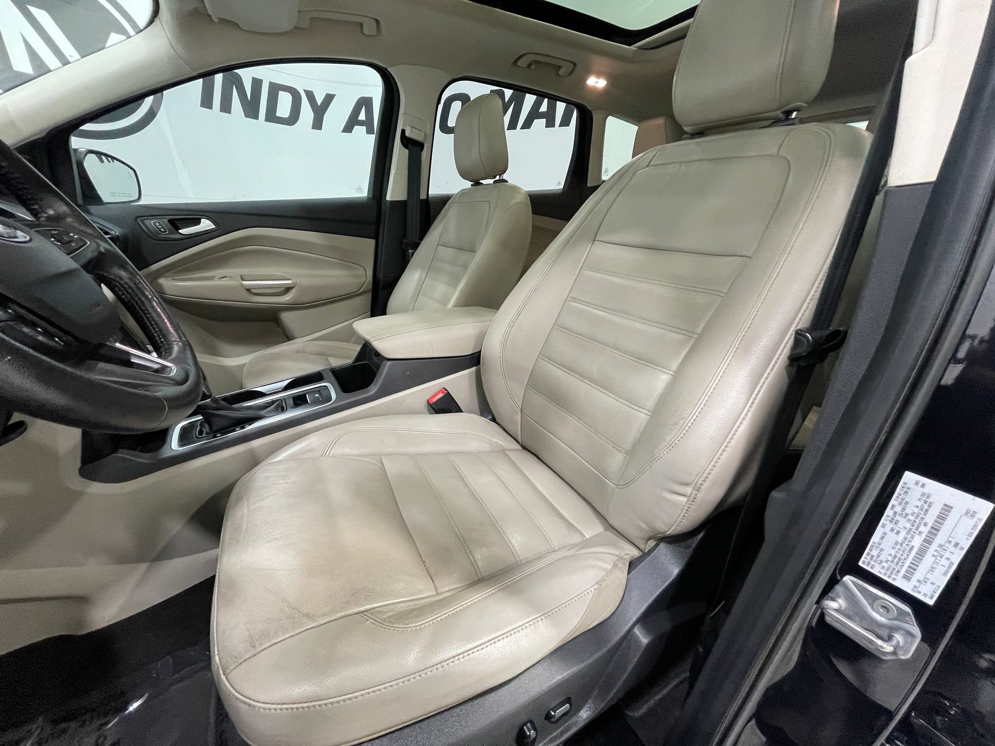 Used 2019 Ford Escape Titanium FWD image 14