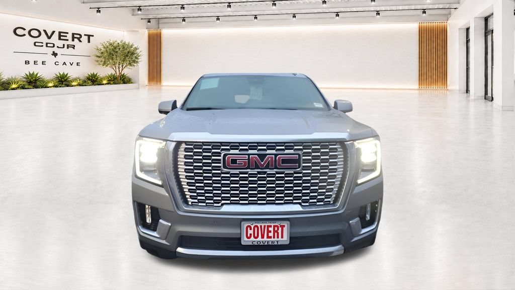 Used 2023 GMC Yukon Denali AWD/4WD image 3