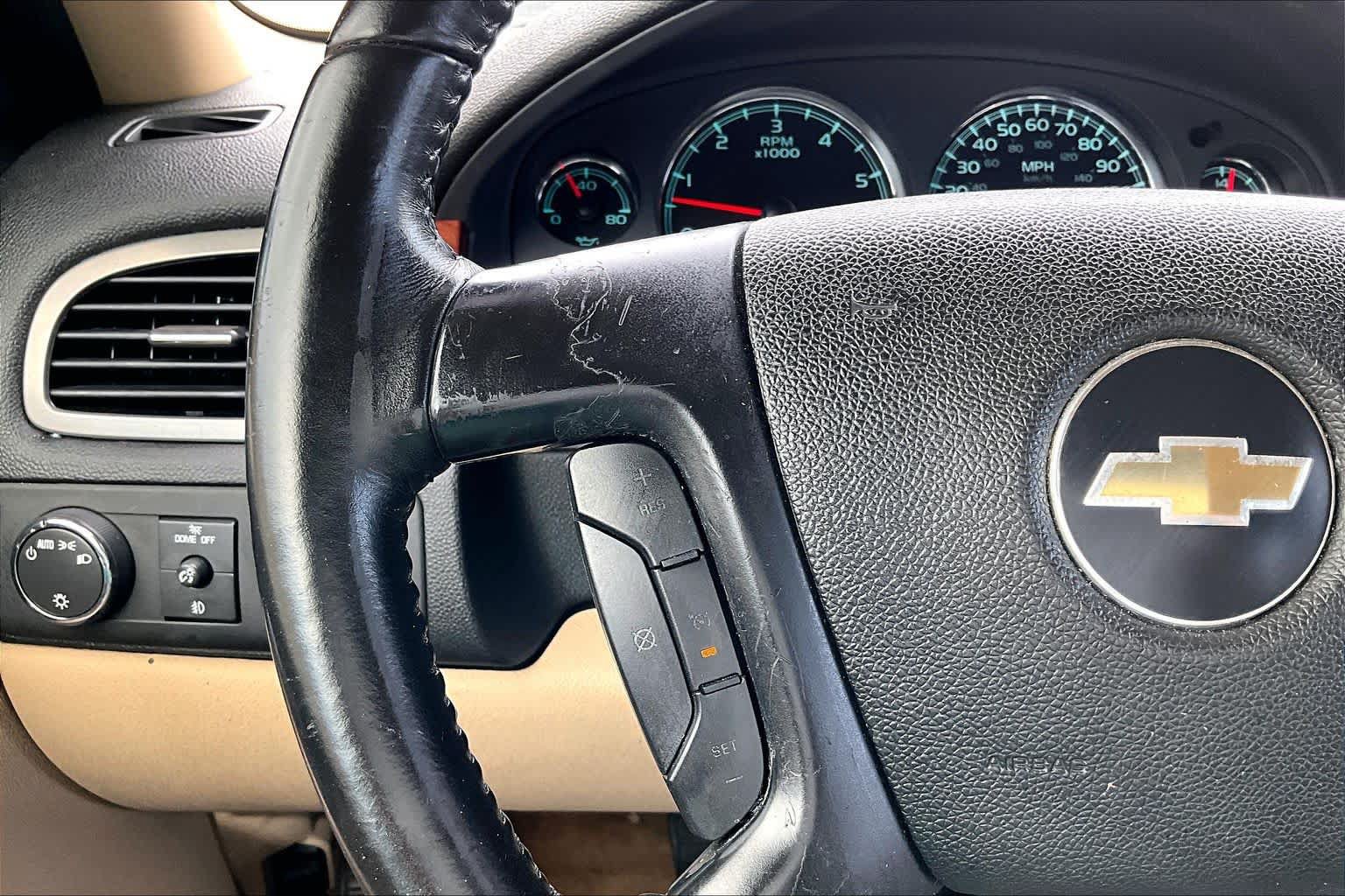 Used 2008 Chevrolet Avalanche LTZ w/ LTZ Preferred Equipment Group RWD image 24