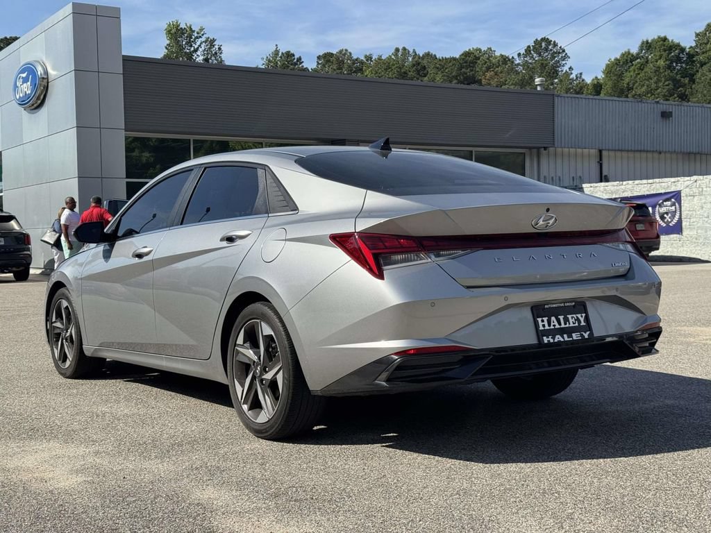 Used 2023 Hyundai Elantra Limited FWD image 25
