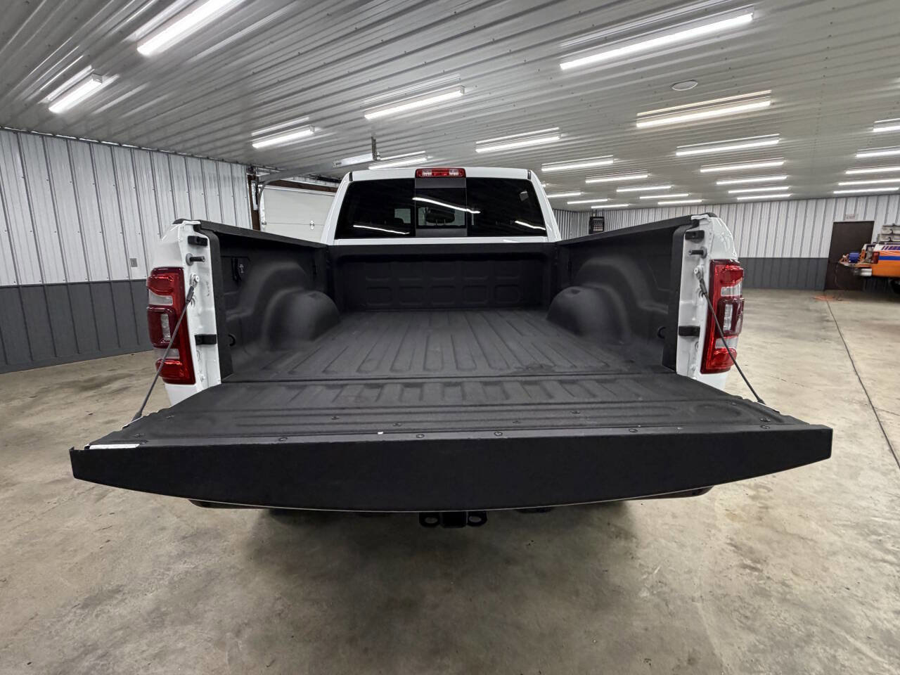 Used 2024 RAM 2500 Limited w/ Safety Group image 12
