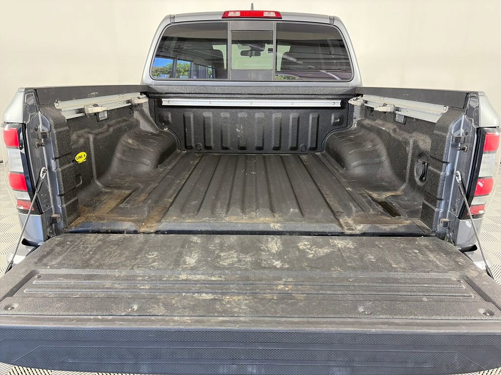 Used 2022 Nissan Frontier SV image 27
