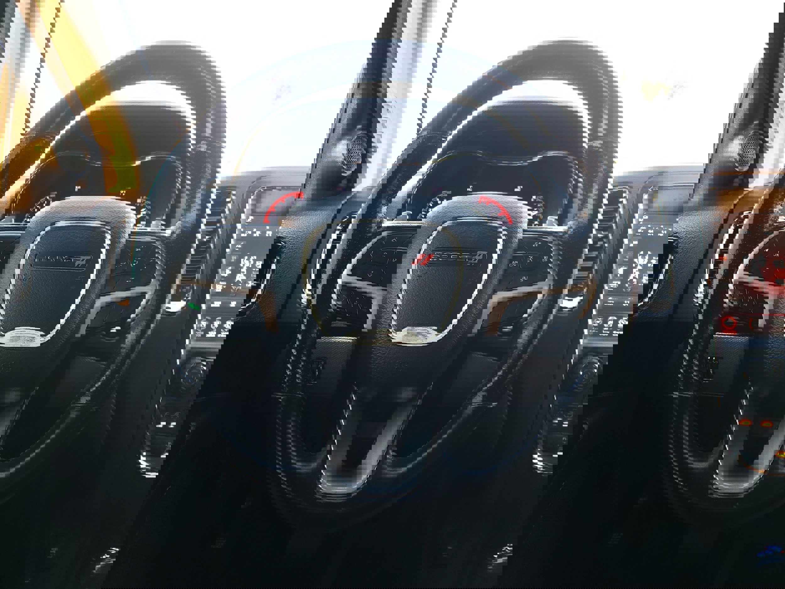 Used 2020 Dodge Durango GT image 34