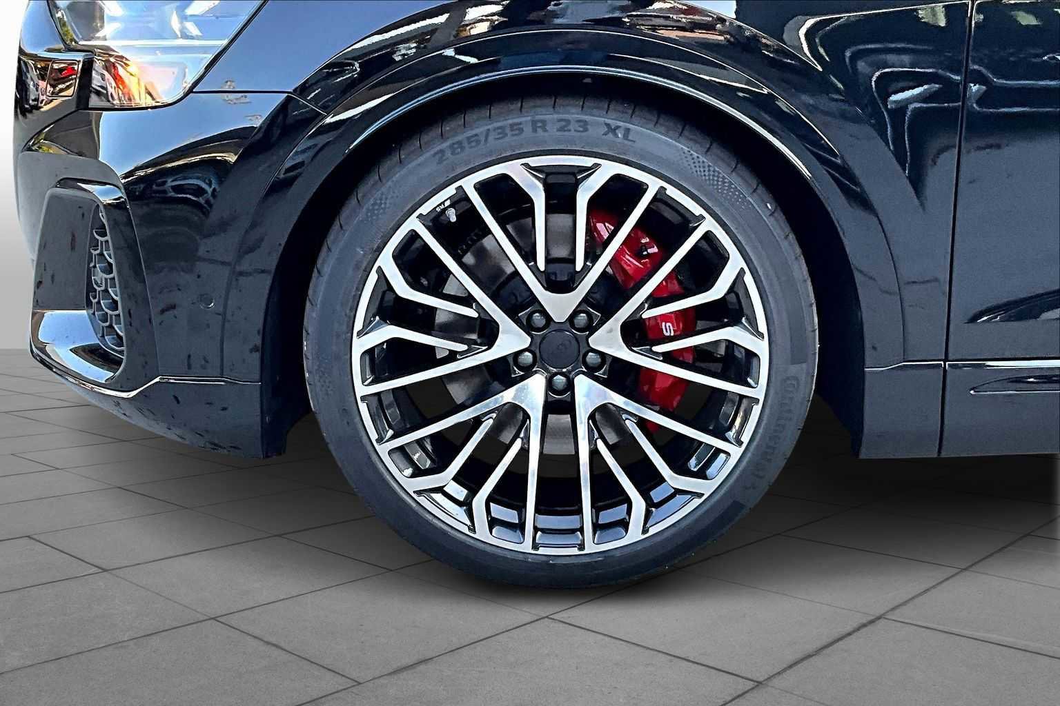 New 2026 Audi SQ8 Prestige image 11