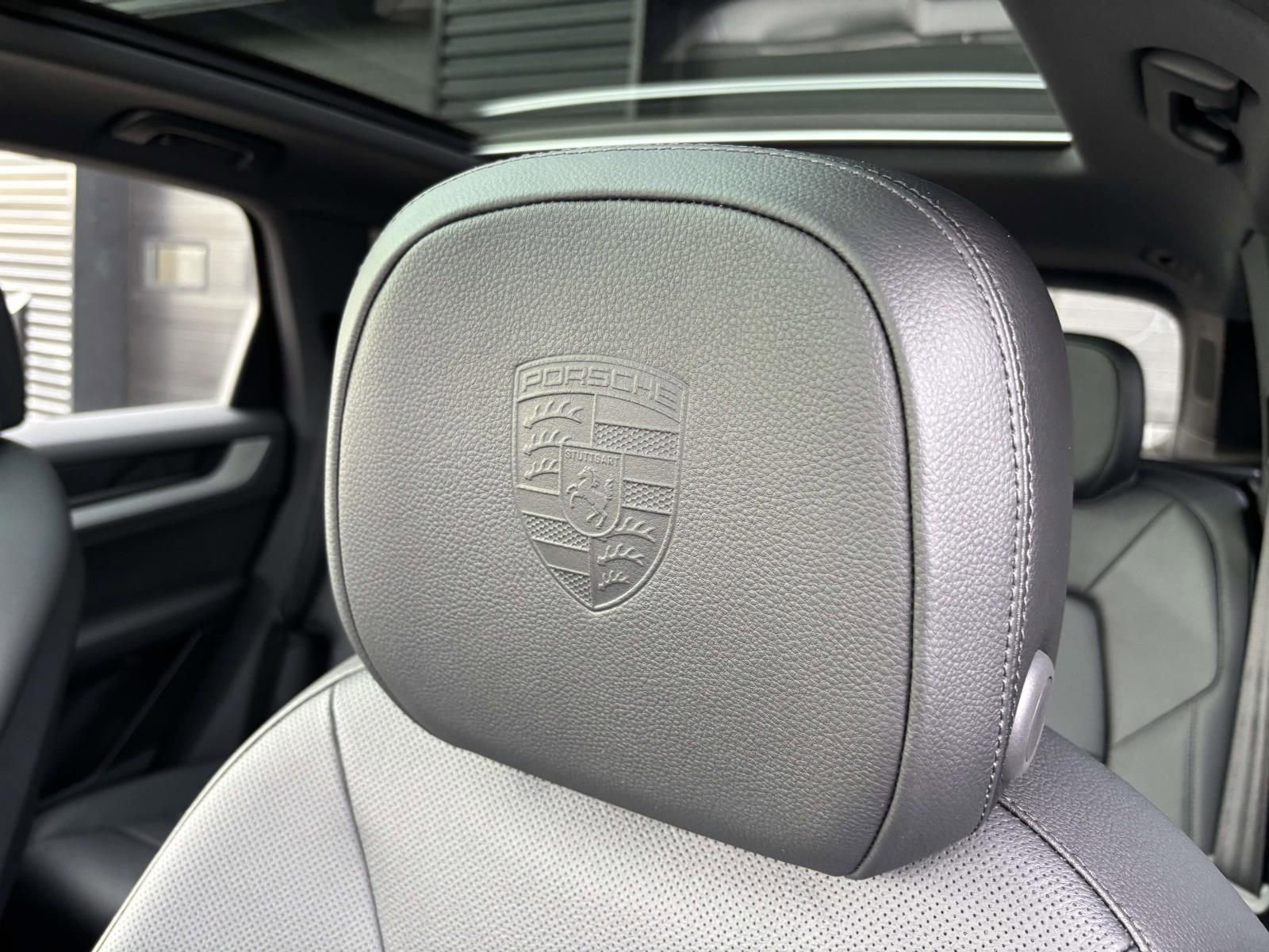 New 2026 Porsche Cayenne image 22