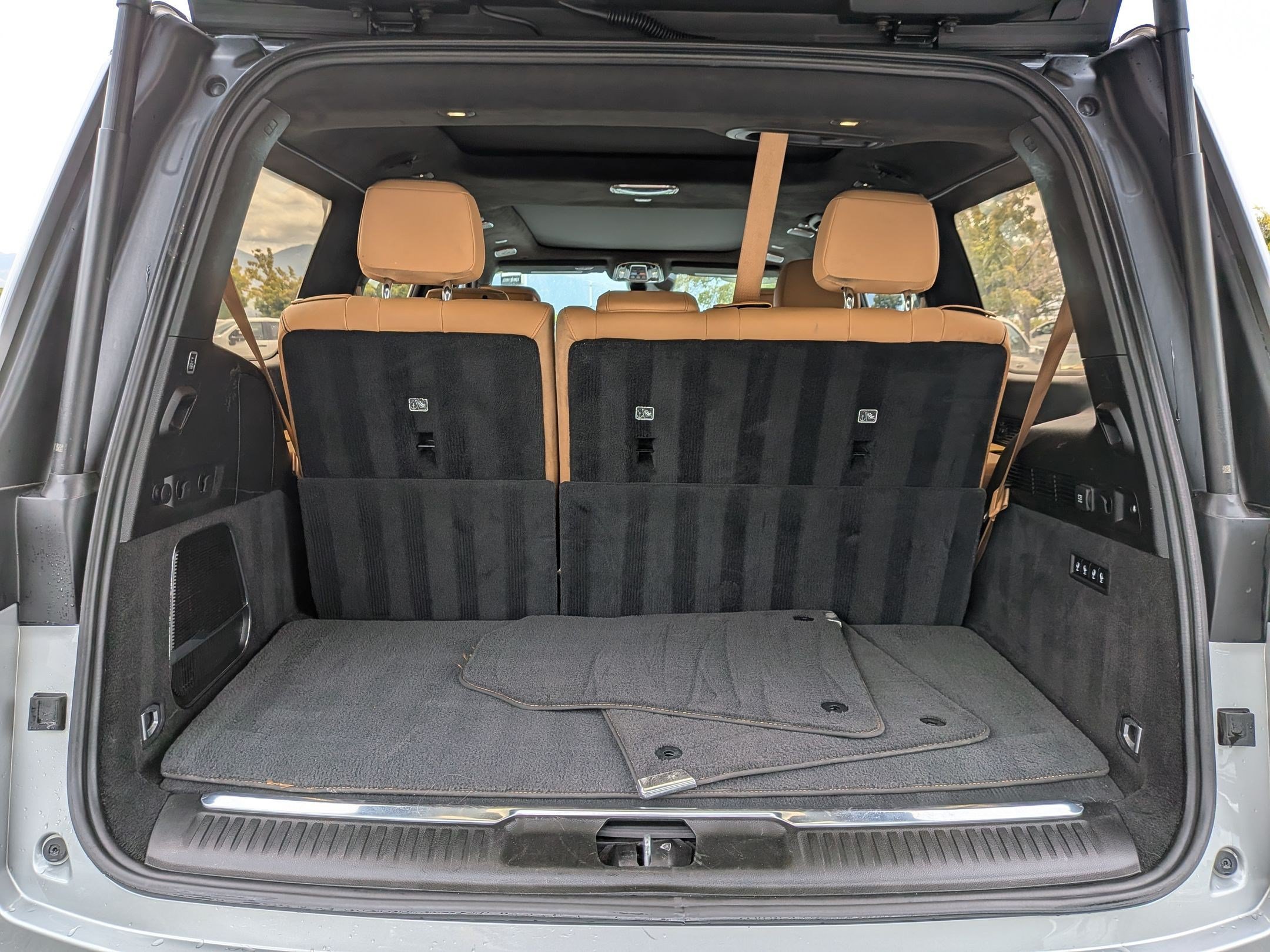Used 2022 Jeep Grand Wagoneer Series III AWD/4WD image 32