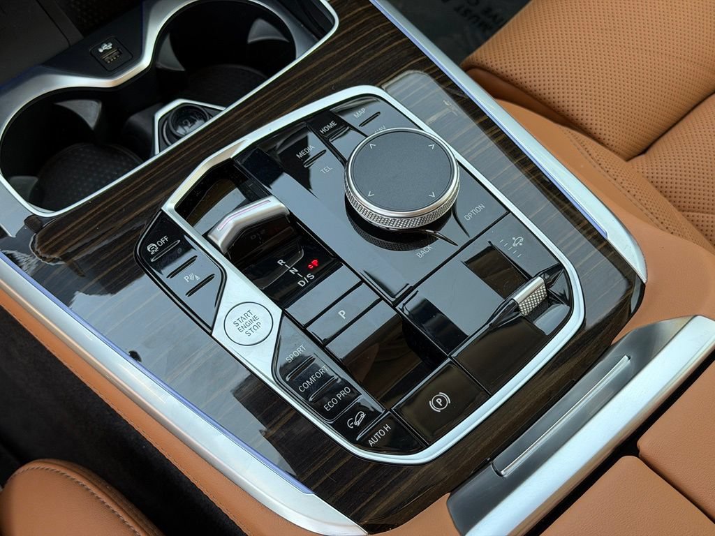 Certified 2024 BMW X7 xDrive40i AWD/4WD image 27