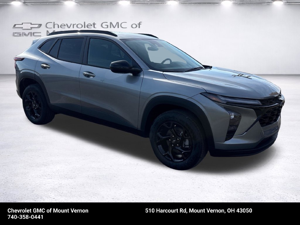 New 2026 Chevrolet Trax LT w/ Midnight Edition FWD image 9