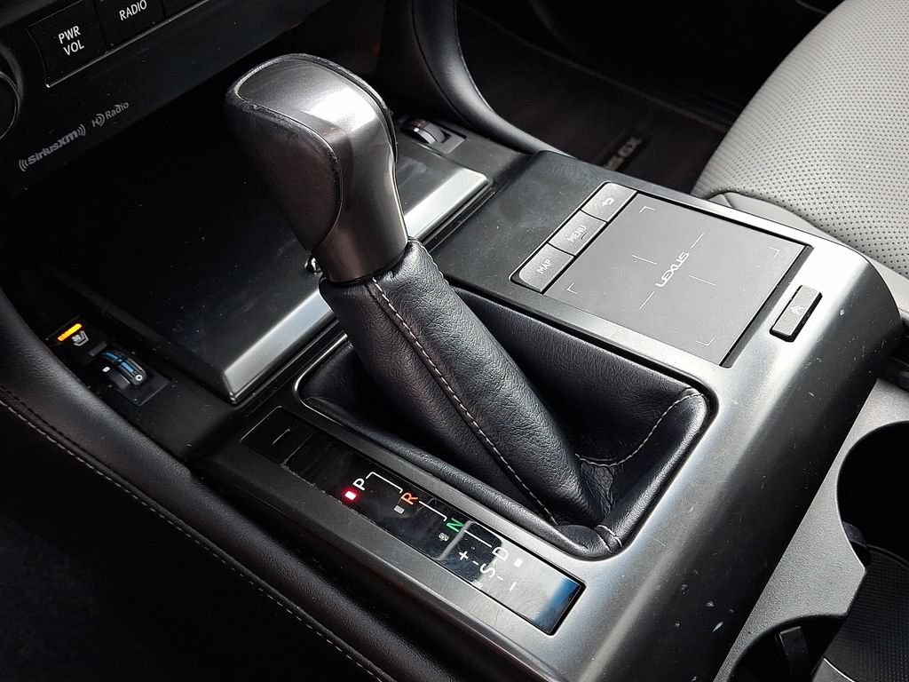 Certified 2023 Lexus GX 460 w/ Black Line Special Edition AWD/4WD image 16