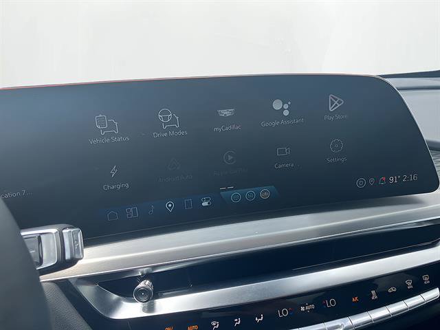 Certified 2025 Cadillac Lyriq Luxury w/ LPO, Floor Liner Package AWD/4WD image 15
