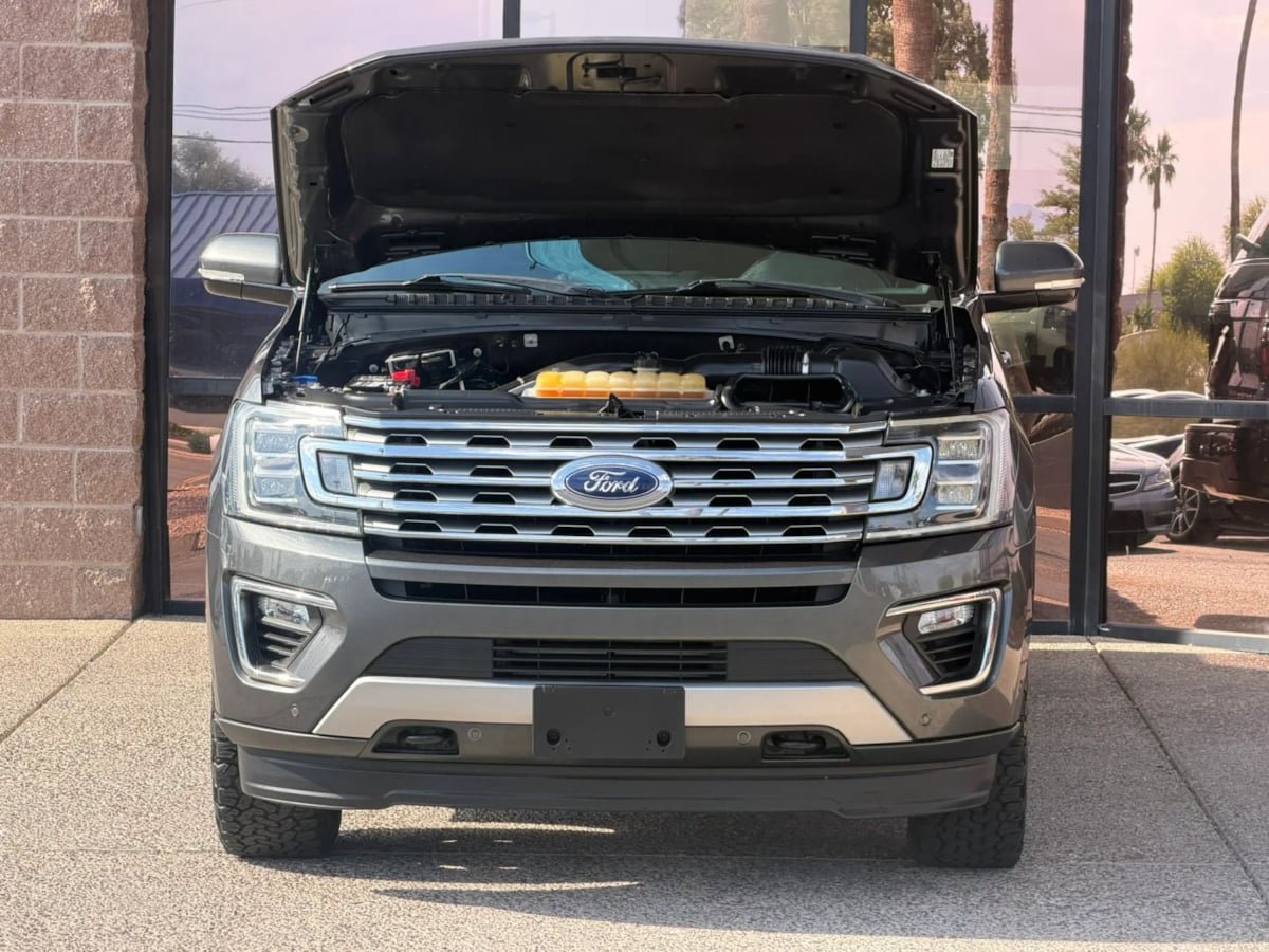 Used 2018 Ford Expedition Limited w/ Equipment Group 301A AWD/4WD image 26