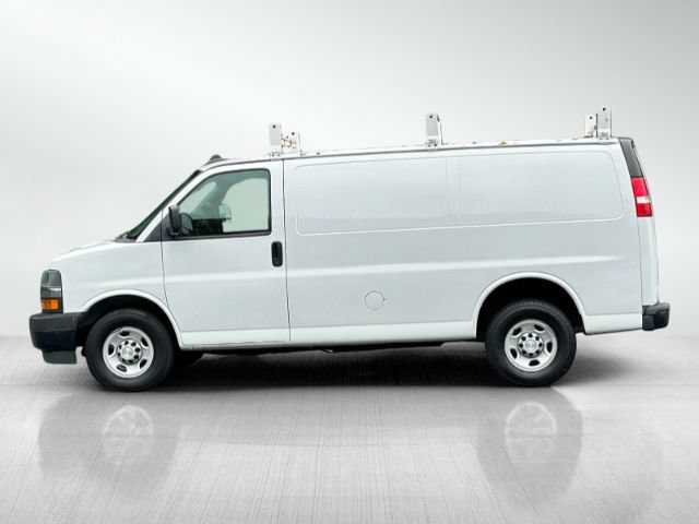 Used 2018 Chevrolet Express 2500 w/ Communications Package RWD image 7