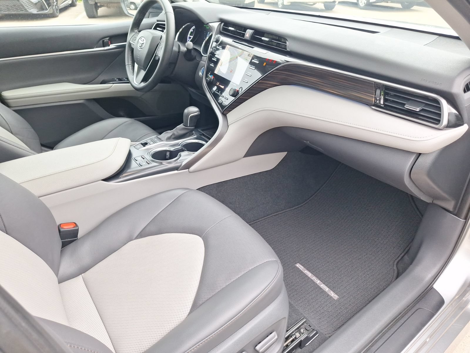 Used 2020 Toyota Camry XLE w/ Driver Assist Package FWD image 34