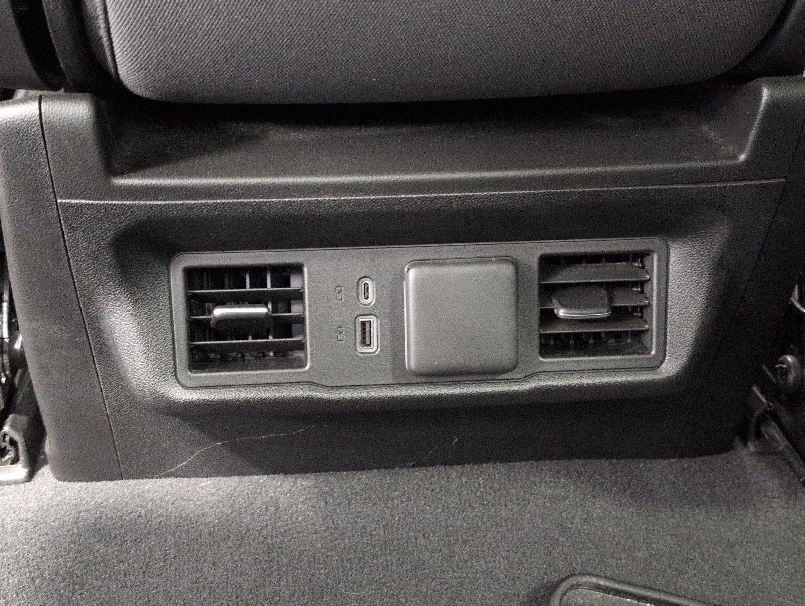 Used 2024 Chevrolet Silverado 1500 LT AWD/4WD image 23