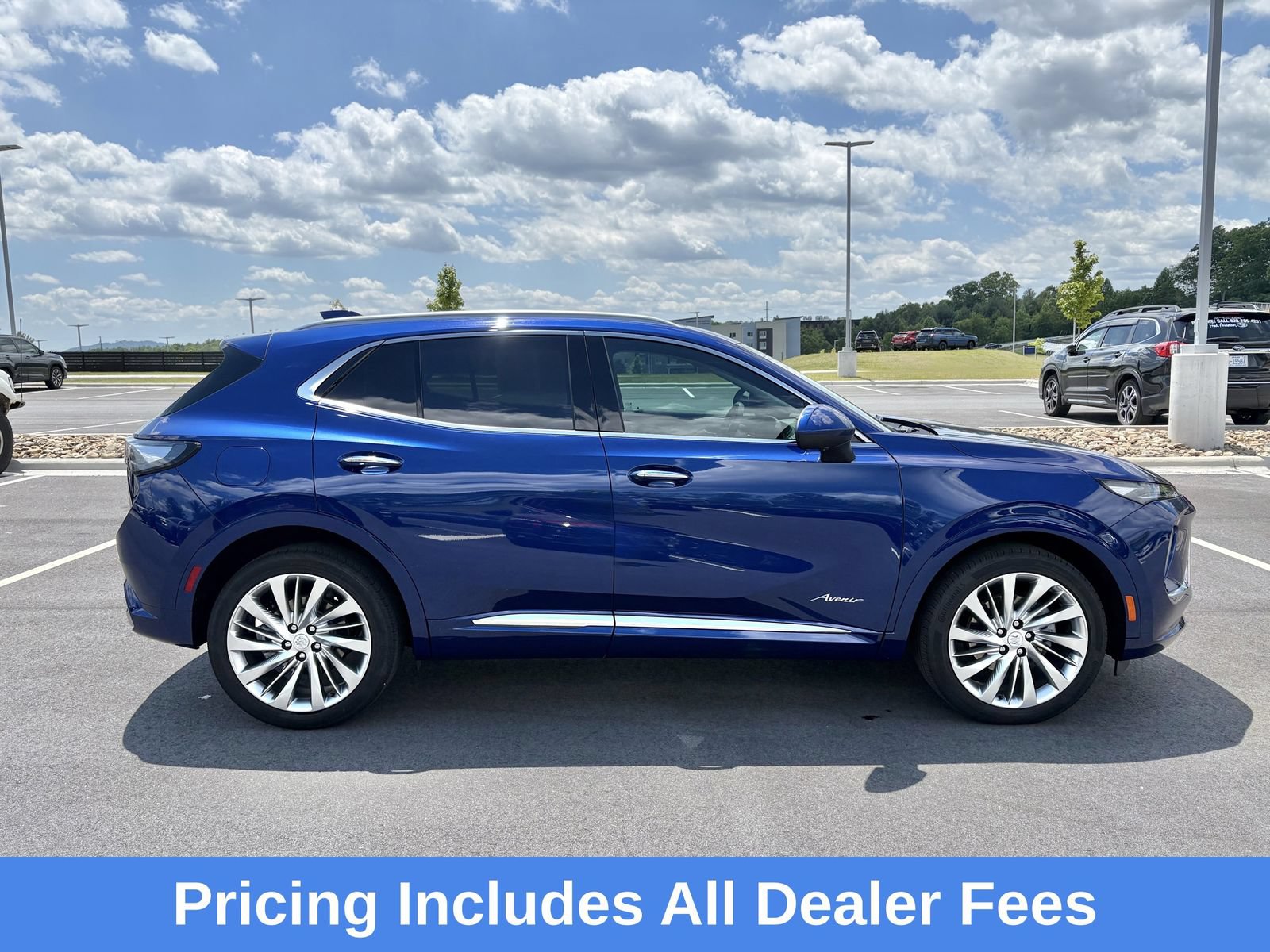 Used 2025 Buick Envision Avenir AWD/4WD image 8