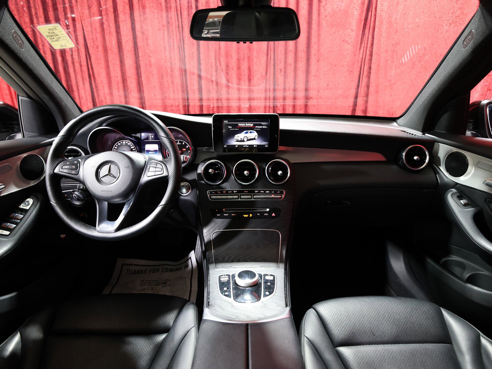 Used 2019 Mercedes-Benz GLC 300 4MATIC w/ Premium Package image 15