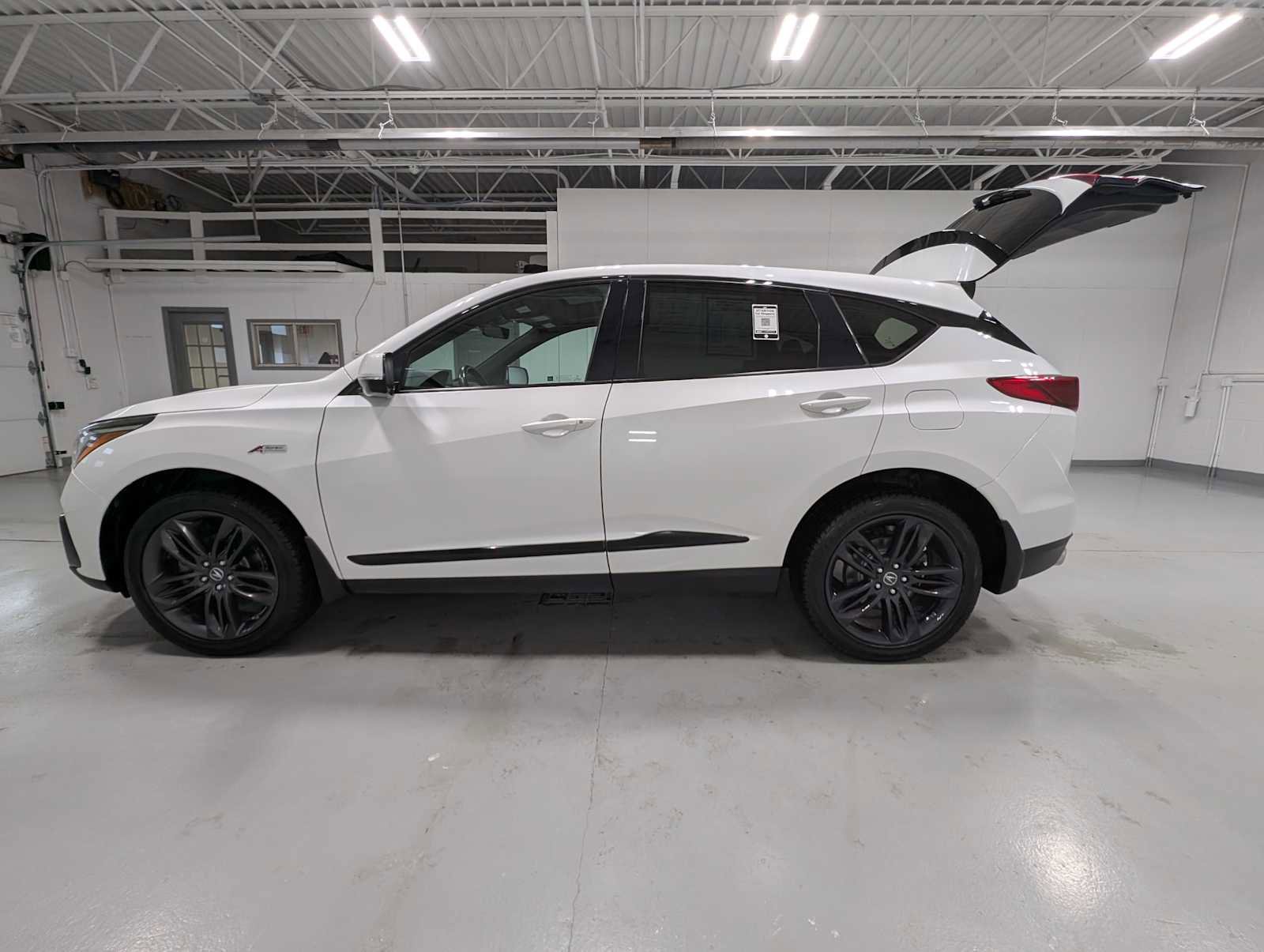 Used 2021 Acura RDX A-Spec image 12