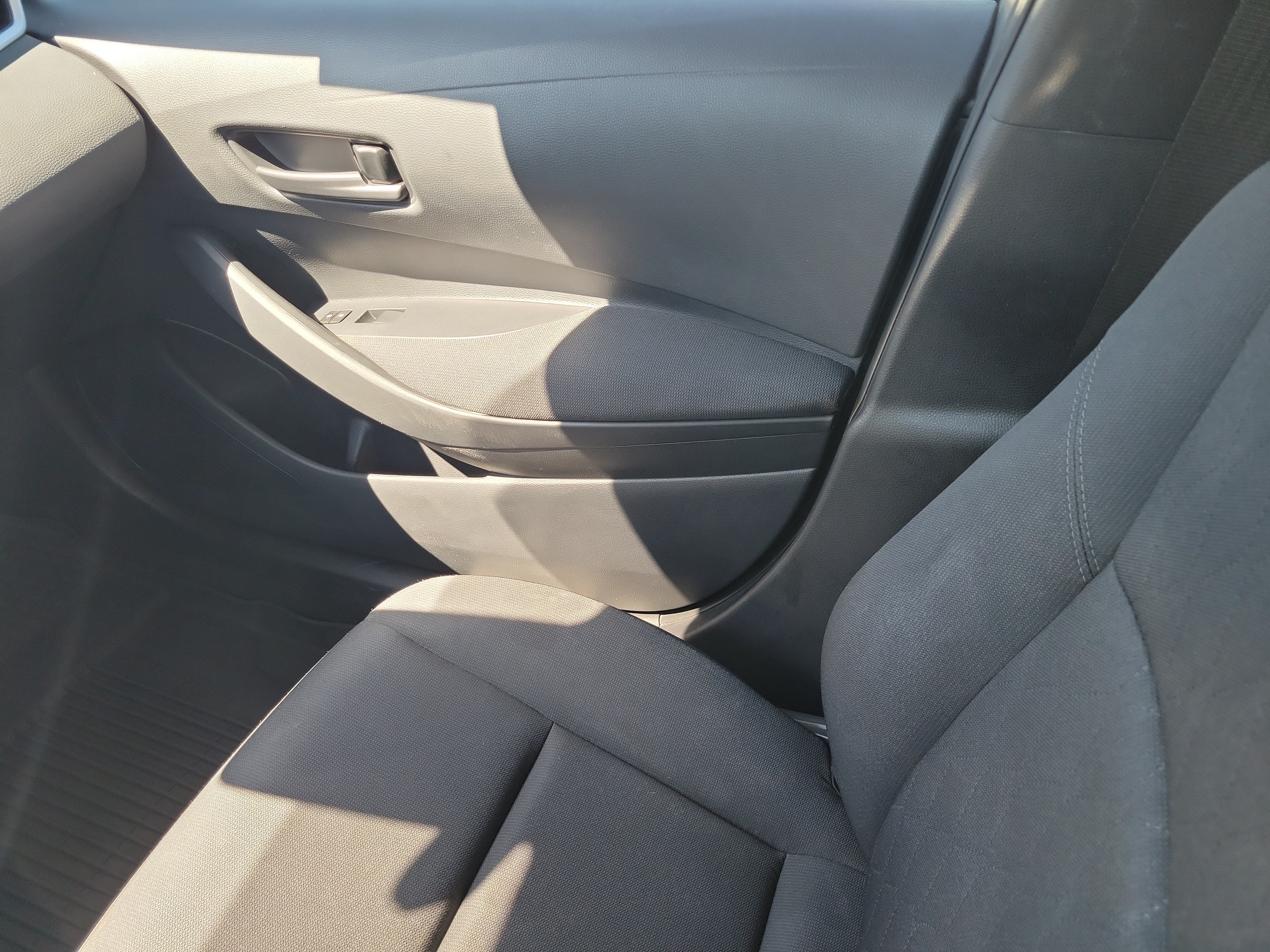 Used 2024 Toyota Corolla LE FWD image 22