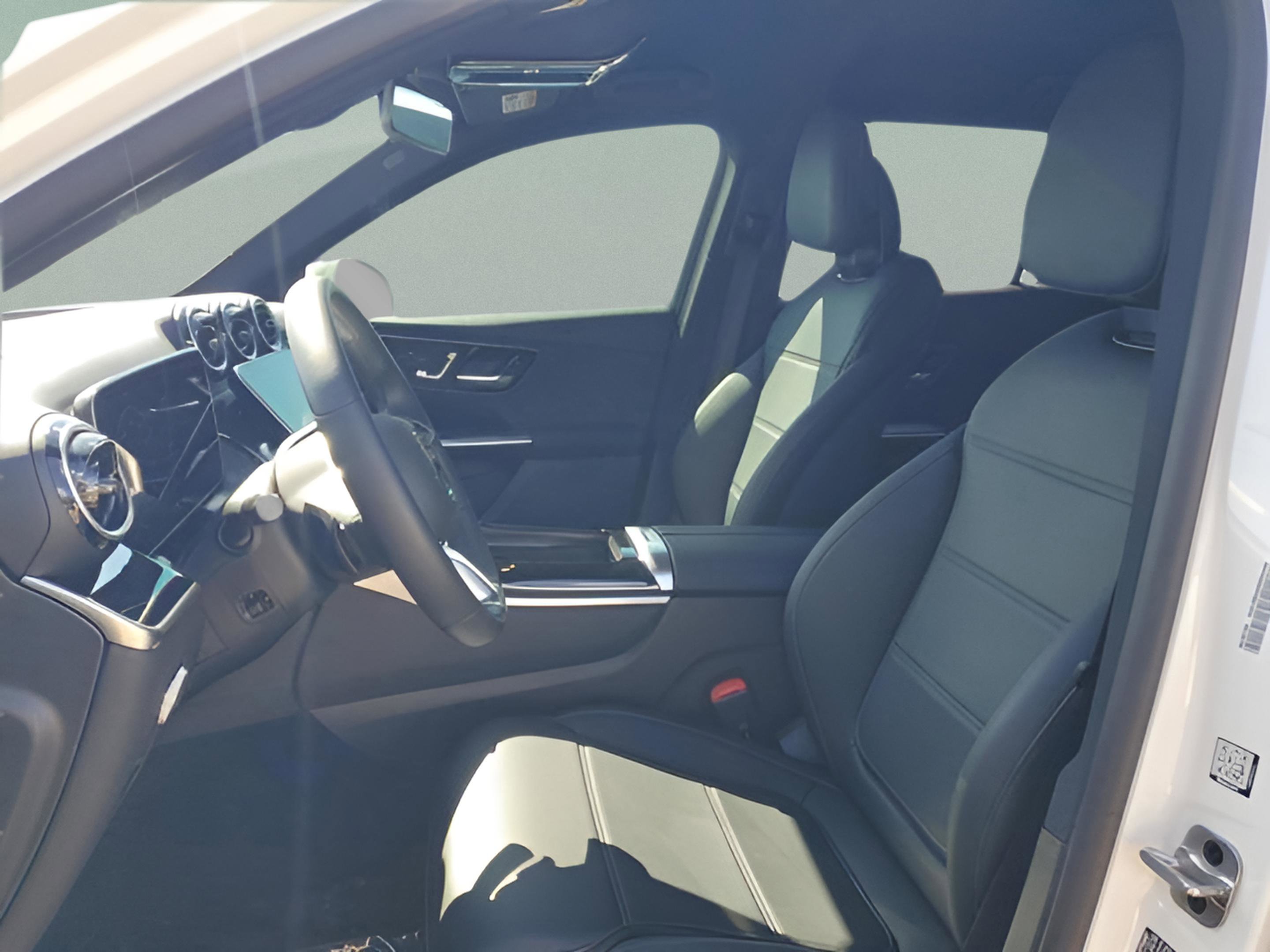 Certified 2025 Mercedes-Benz GLC 300 300 image 16