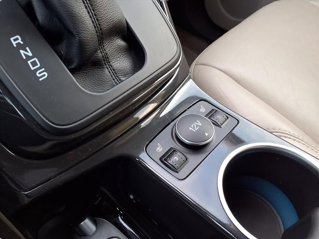 Used 2016 Ford Escape Titanium image 5