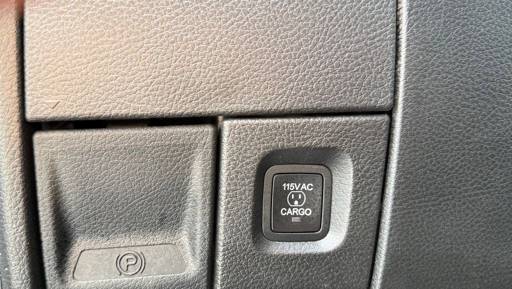 New 2026 RAM 2500 Tradesman w/ Safety Group AWD/4WD image 24