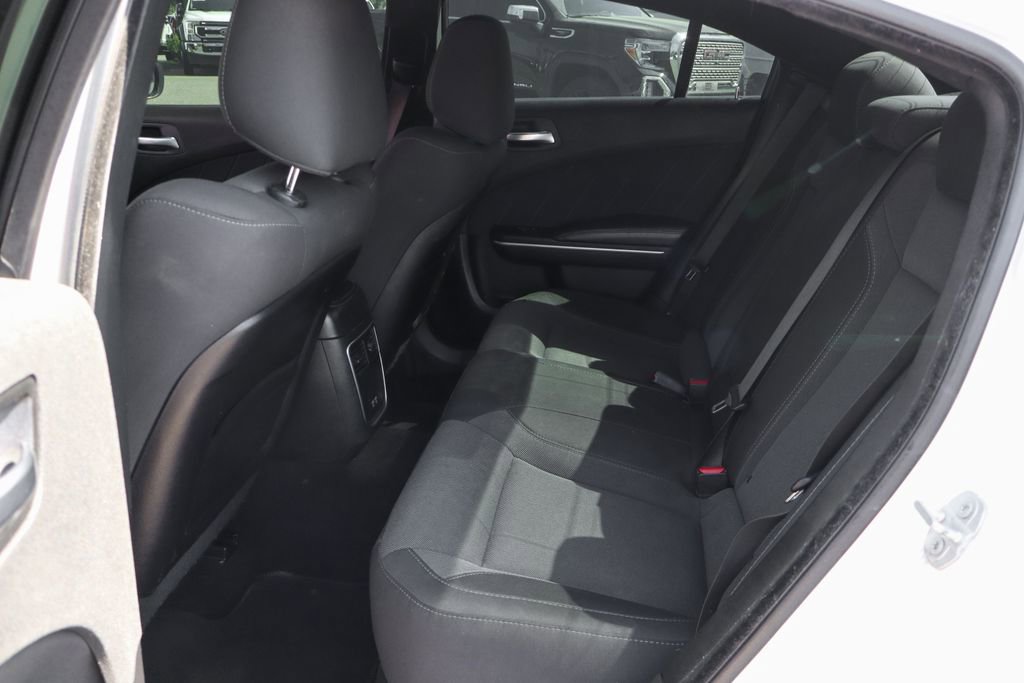 Used 2019 Dodge Charger SXT image 32