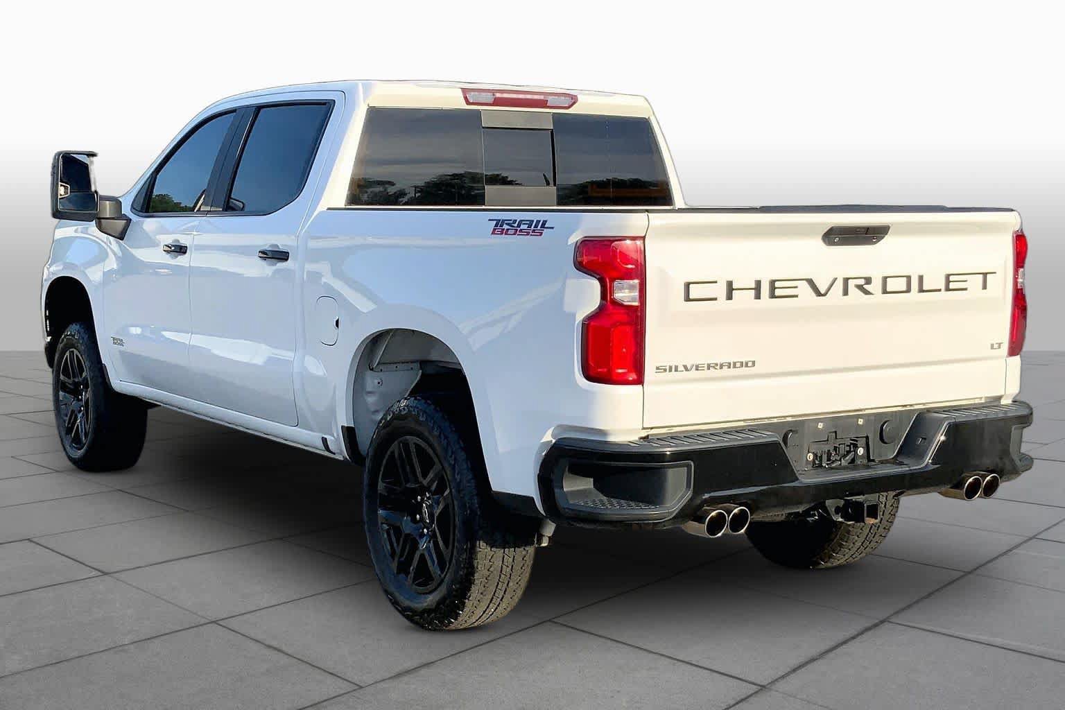 Used 2021 Chevrolet Silverado 1500 LT Trail Boss w/ Convenience Package II AWD/4WD image 12