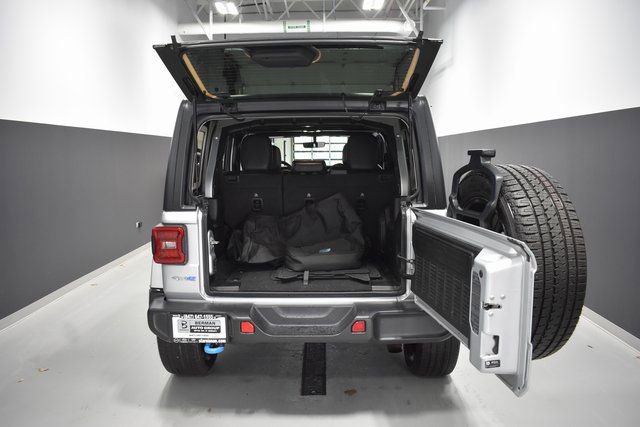 Used 2022 Jeep Wrangler Unlimited Sahara w/ Cold Weather Group image 38