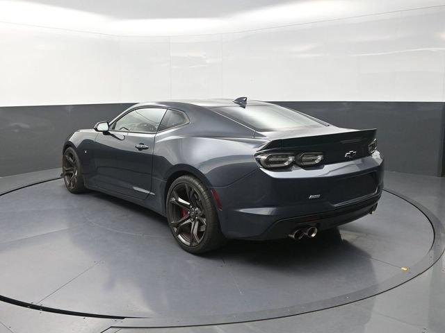 Used 2020 Chevrolet Camaro SS RWD image 6