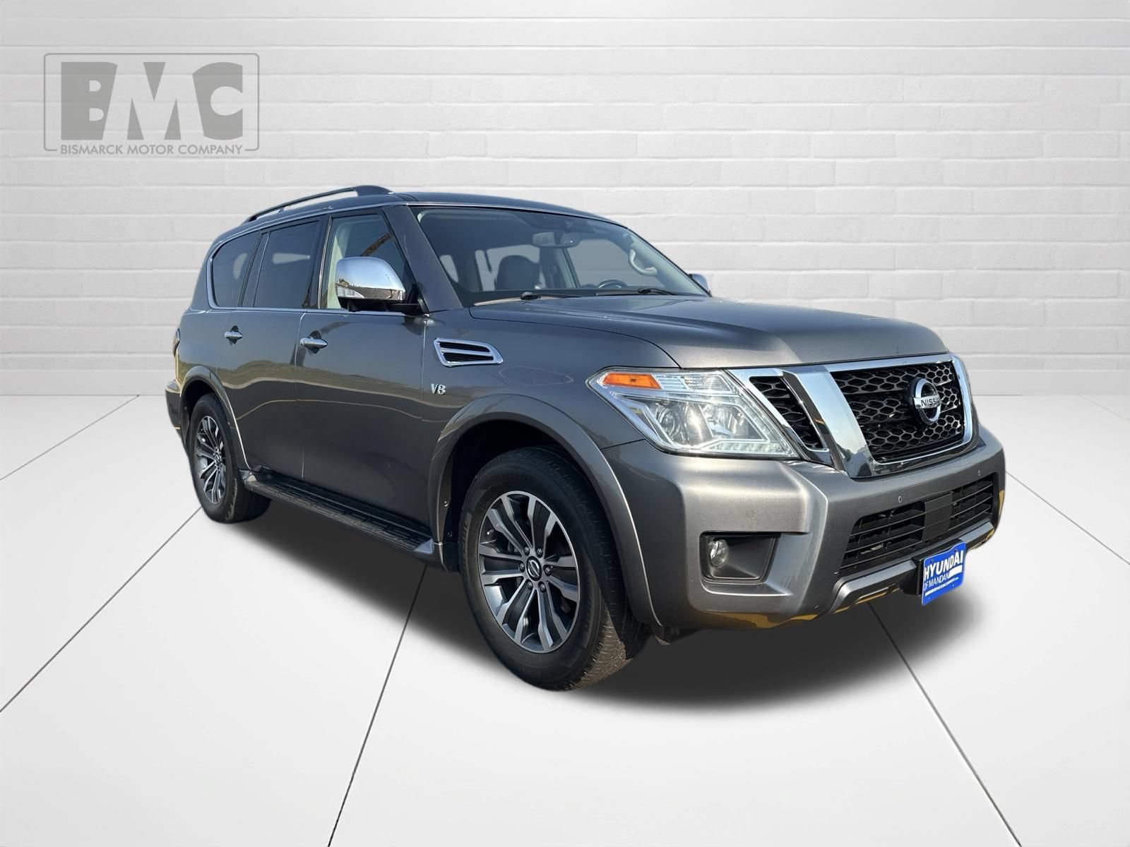Used 2019 Nissan Armada SL w/ Premium Package AWD/4WD image 2