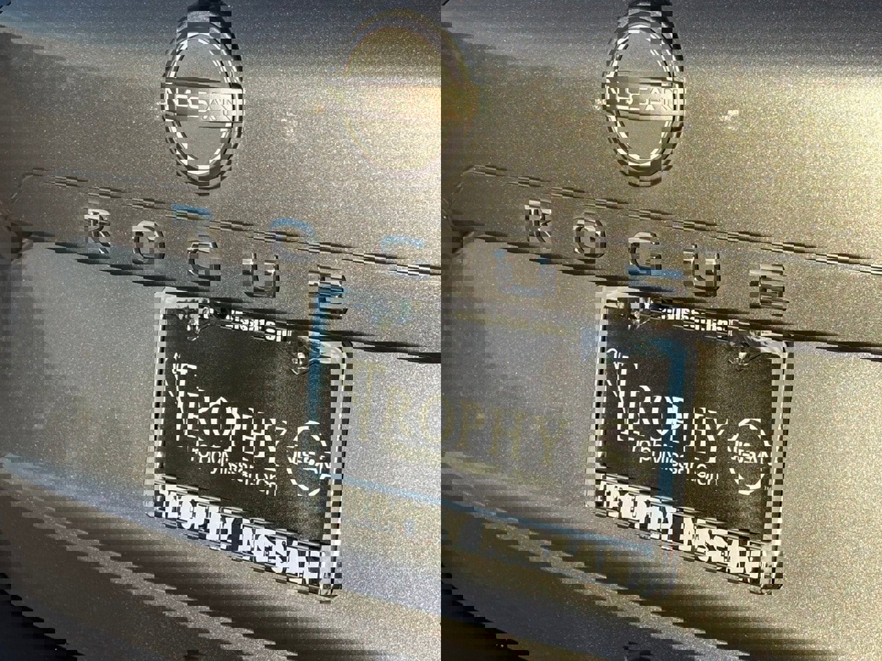 Certified 2023 Nissan Rogue SV image 7