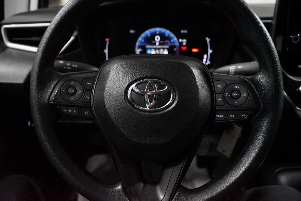 Used 2026 Toyota Corolla LE FWD image 12