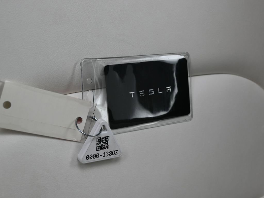 Used 2023 Tesla Model 3 Standard Range image 34