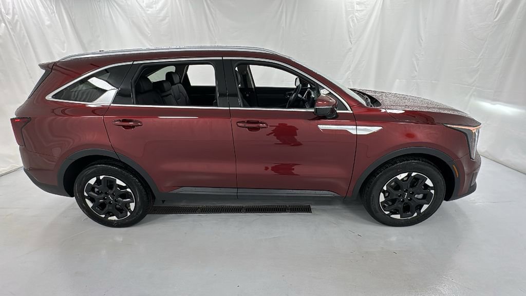 New 2025 Kia Sorento S w/ Panoramic Sunroof Package image 2