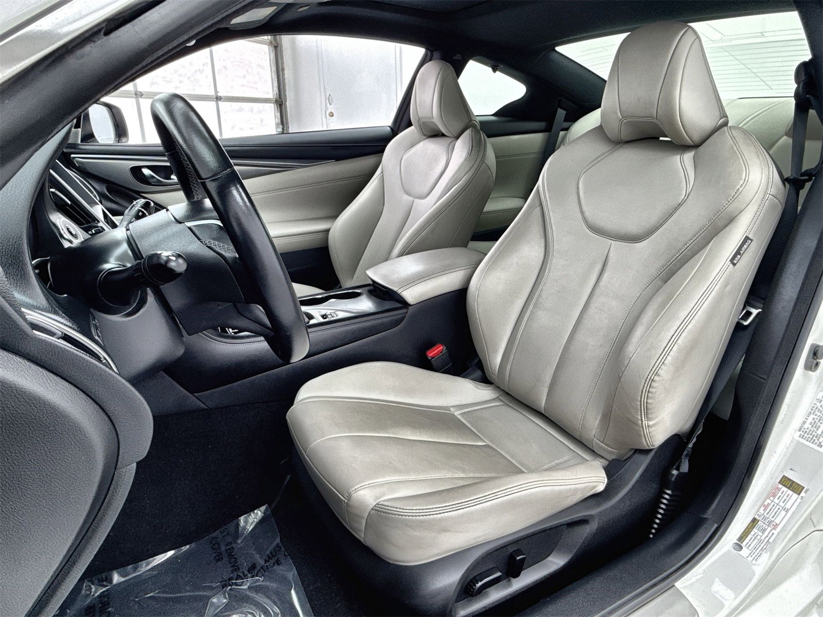 Used 2017 INFINITI Q60 3.0t w/ Cargo Package image 10